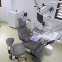 clinica-de-stomatologie-de-vanzare.jpg